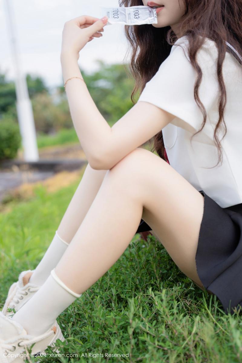 秀人网 [XIUREN] 2024.08.01 拍黄瓜girl
