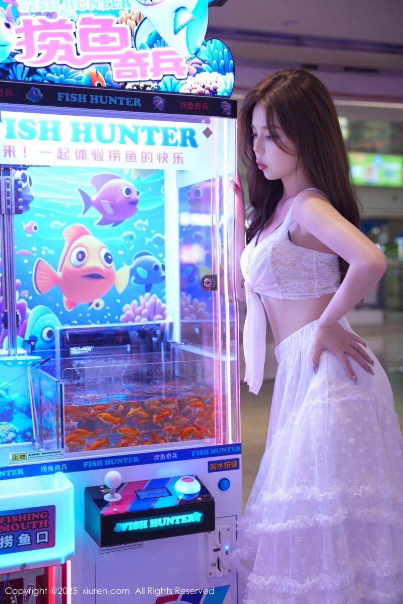 秀人网 [XIUREN] 2025.09.22 拍黄瓜girl