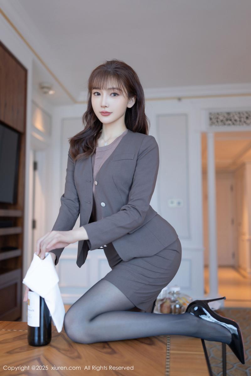 秀人网 [XIUREN] 2025.10.10 陆萱萱