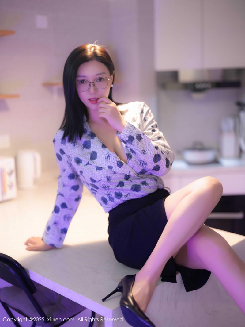 秀人网 [XIUREN] 2025.10.14 雅茹老师