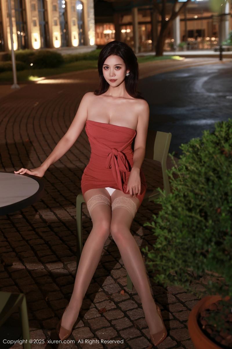 秀人网 [XIUREN] 2025.10.16 玫瑰我爱你