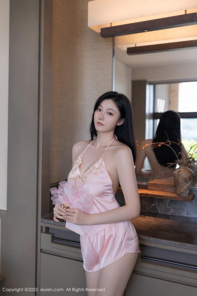 秀人网 [XIUREN] 2025.11.18 安然anran