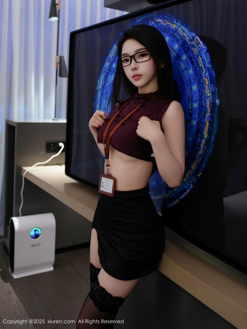 秀人网 [XIUREN] 2025.12.22 烧烧小桃